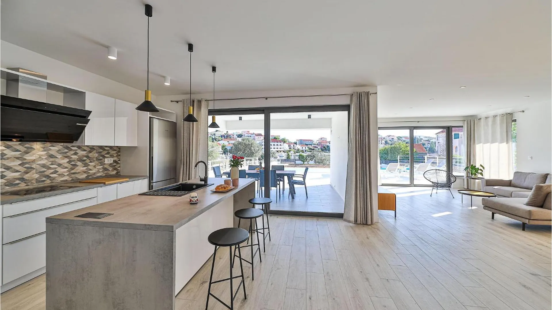 Tatil Evi Lovely Home In Seget Vranjica With House Sea View Hırvatistan