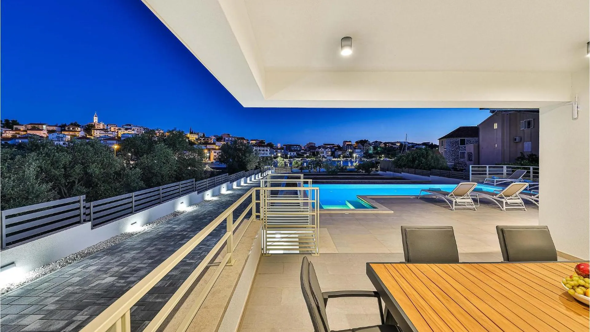 Lovely Home In Seget Vranjica With House Sea View Hırvatistan
