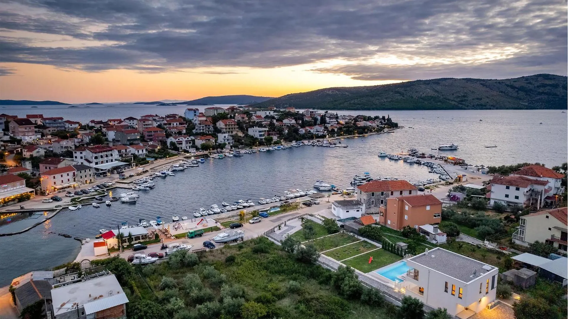 Lovely Home In Seget Vranjica With House Sea View Tatil Evi