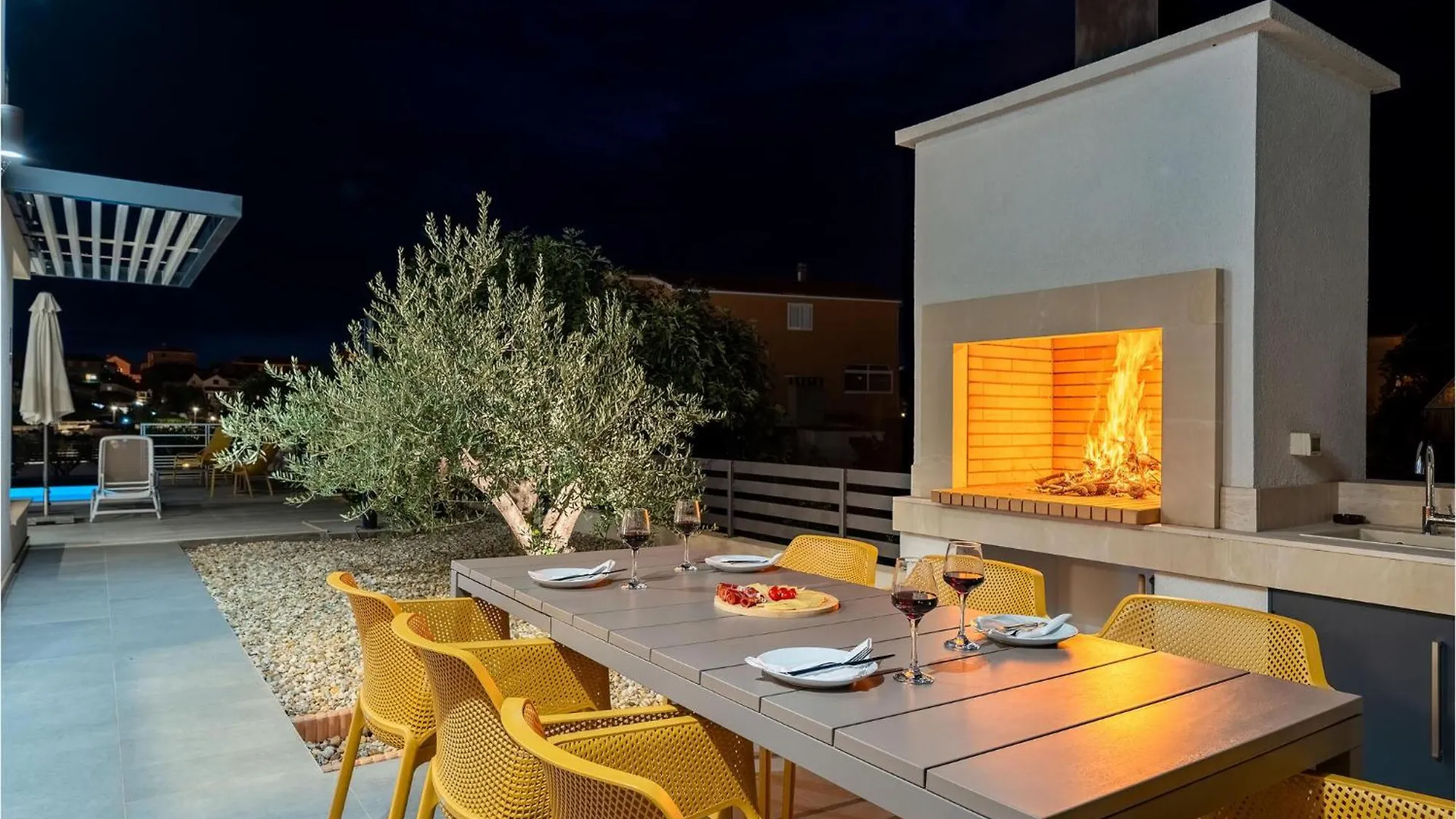Tatil Evi Lovely Home In Seget Vranjica With House Sea View